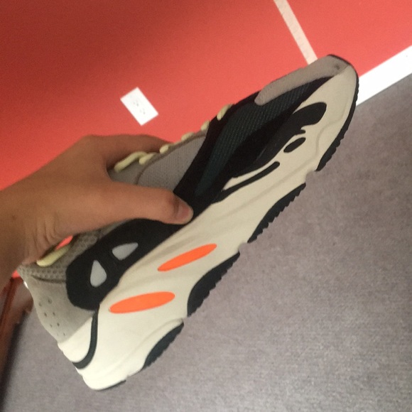 Adidas Yeezy boost 700 wave runner - Picture 5 of 6